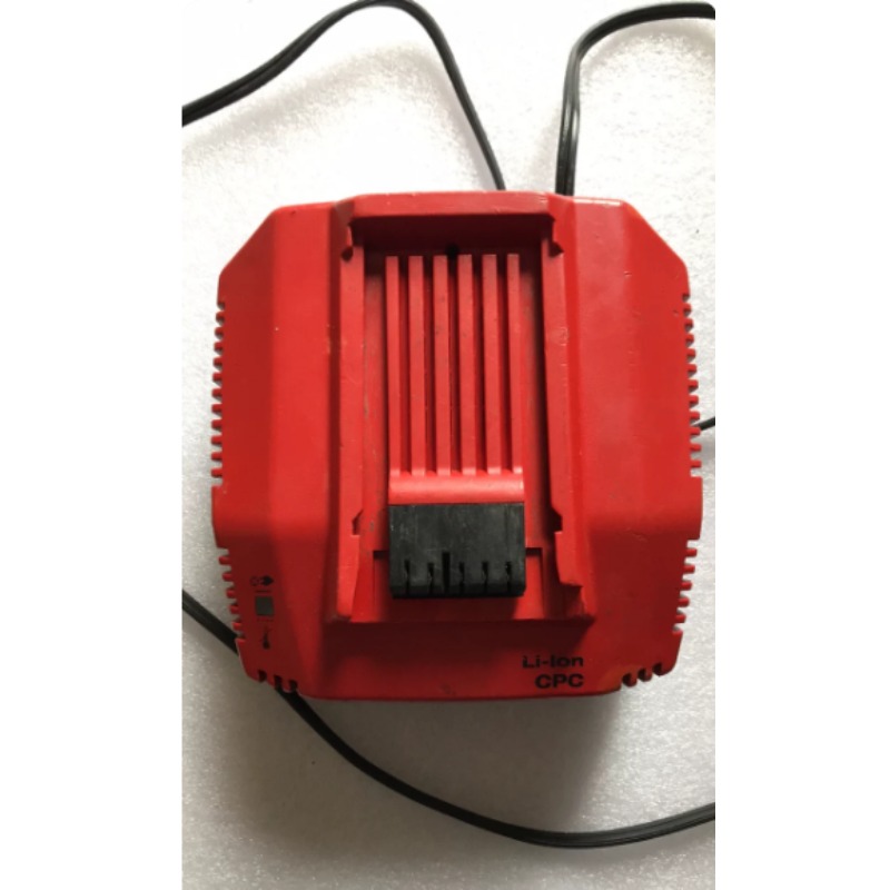 Multi-Voltage Fast Charger C 4 - Power Tools Toolstation 评论和价格
