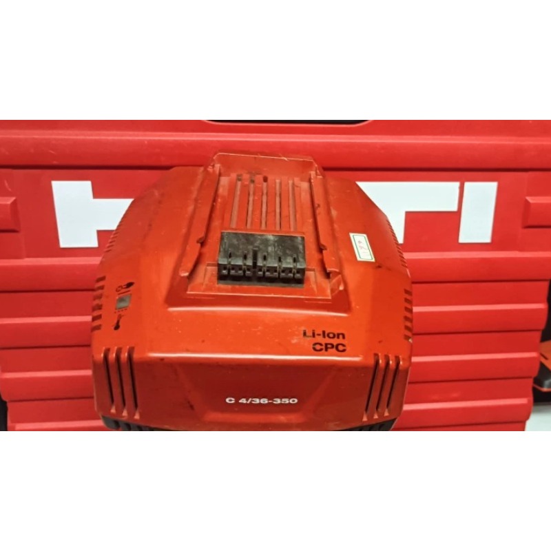 Multi-Voltage Fast Charger C 4 - Power Tools Toolstation 评论和价格